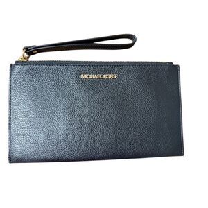 Michael Kors Large Pebble Leather Zip Wristlet Clutch Black Gold